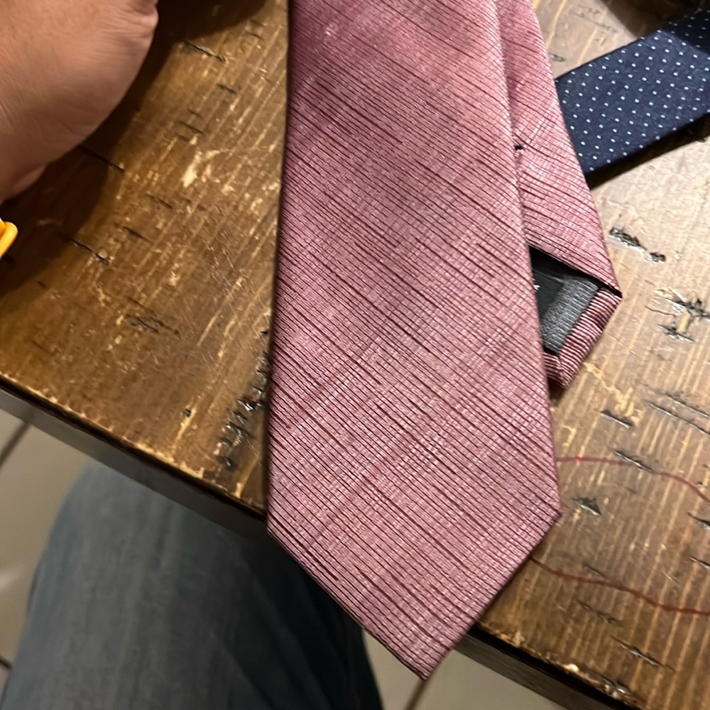 Silk tie